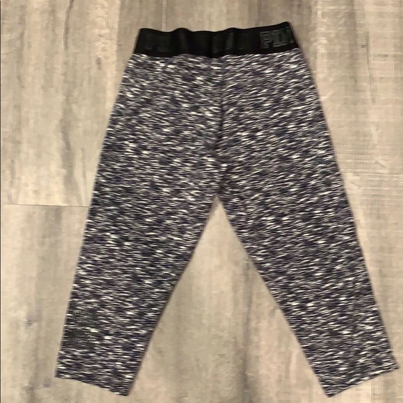 PINK crop leggings size Small - Picture 4 of 4